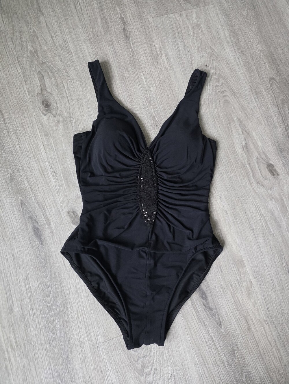 MIRACLESUIT Womens Swimsuit 10 One Piece BLACK Javelin Front Ruched V Neck